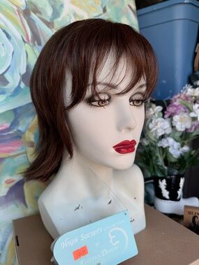 Short Layered Wig in Rich Chestnut -